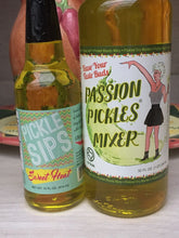 Load image into Gallery viewer, Cin Chili &amp; Company PICKLE SIPS - SWEET HEAT
